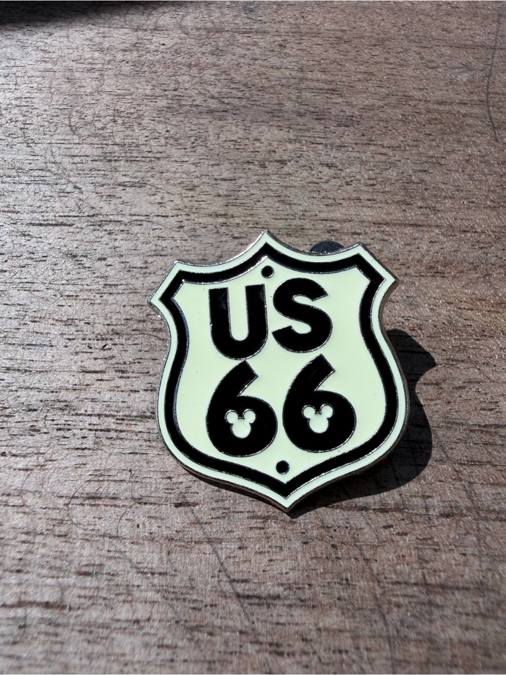 4/$20 US 66 hidden Mickey Disney trading pin